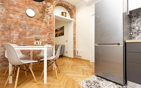 The Italian Design - 10 Minutes To Duomo